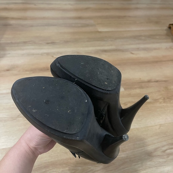 Jeffrey Campbell black leather booties with fur detail, size 7 - Picture 7 of 7